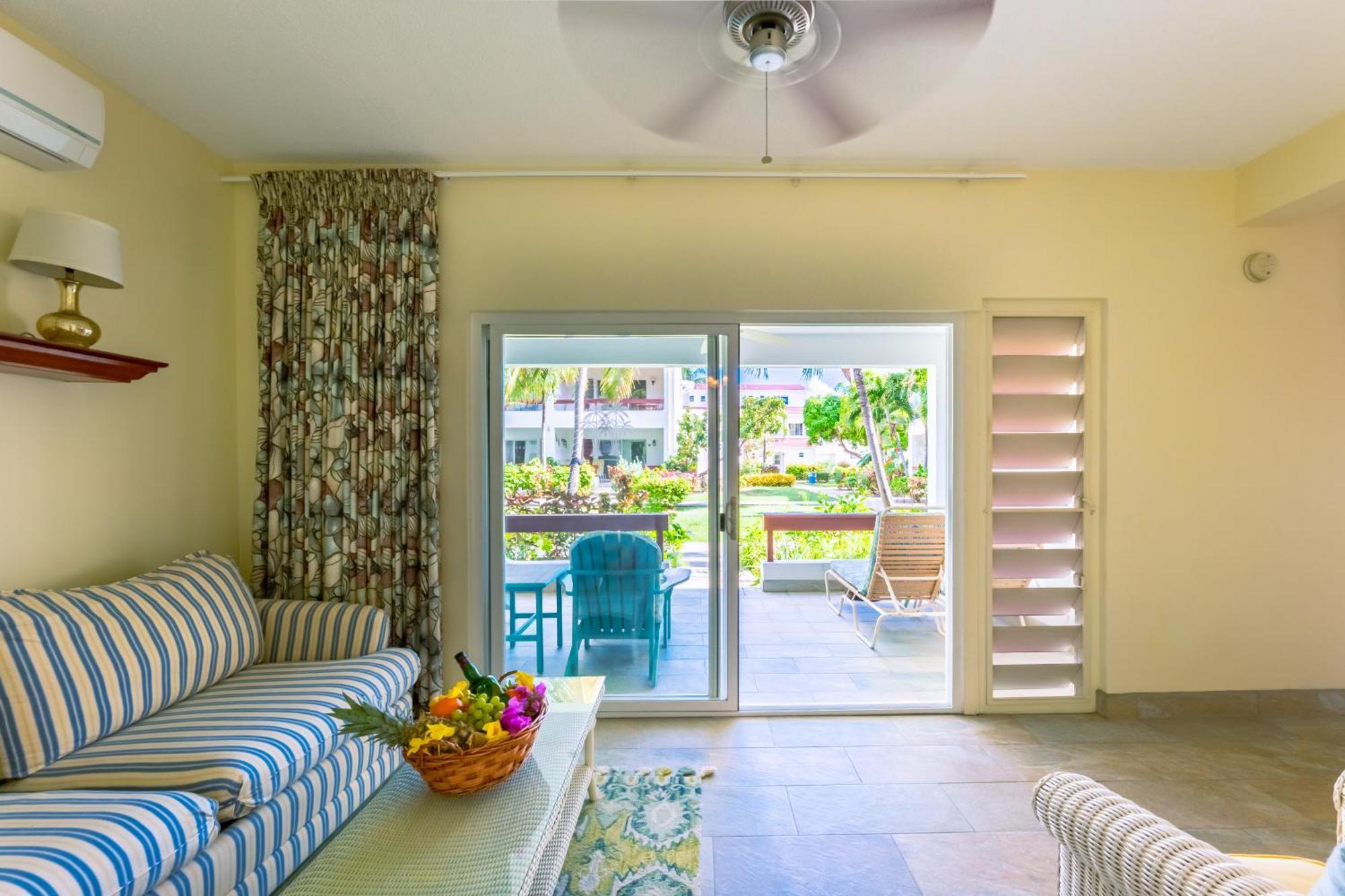 Antigua Village Beach Resort Dickenson Bay المظهر الخارجي الصورة